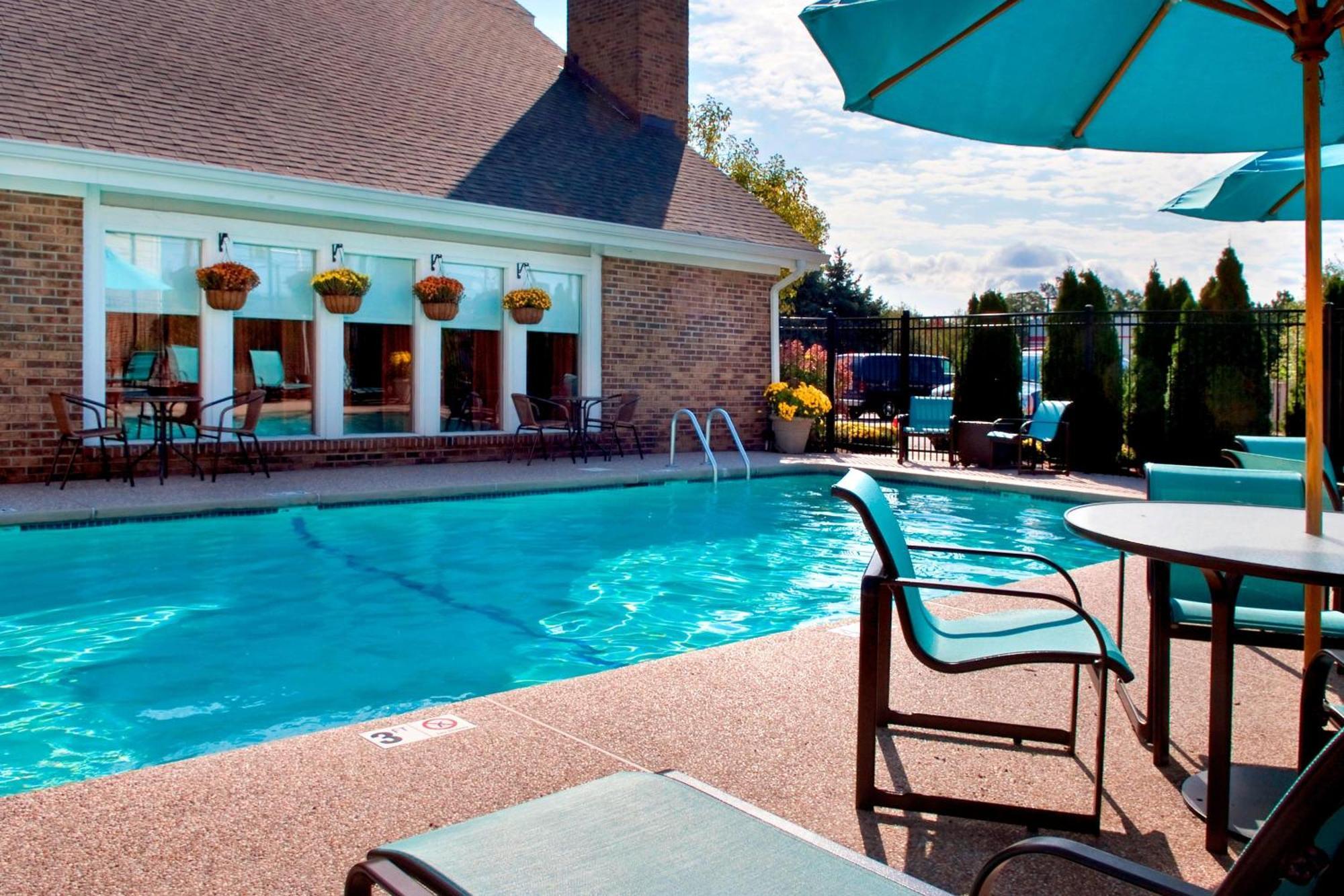 Residence Inn Boston North Shore/Данверс Экстерьер фото