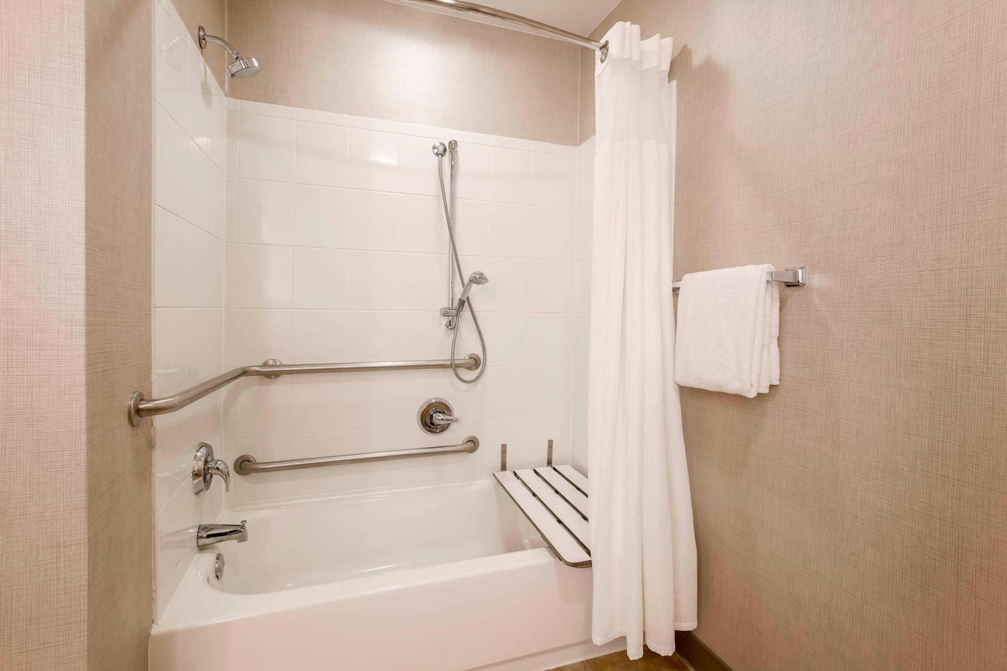 Residence Inn Boston North Shore/Данверс Экстерьер фото