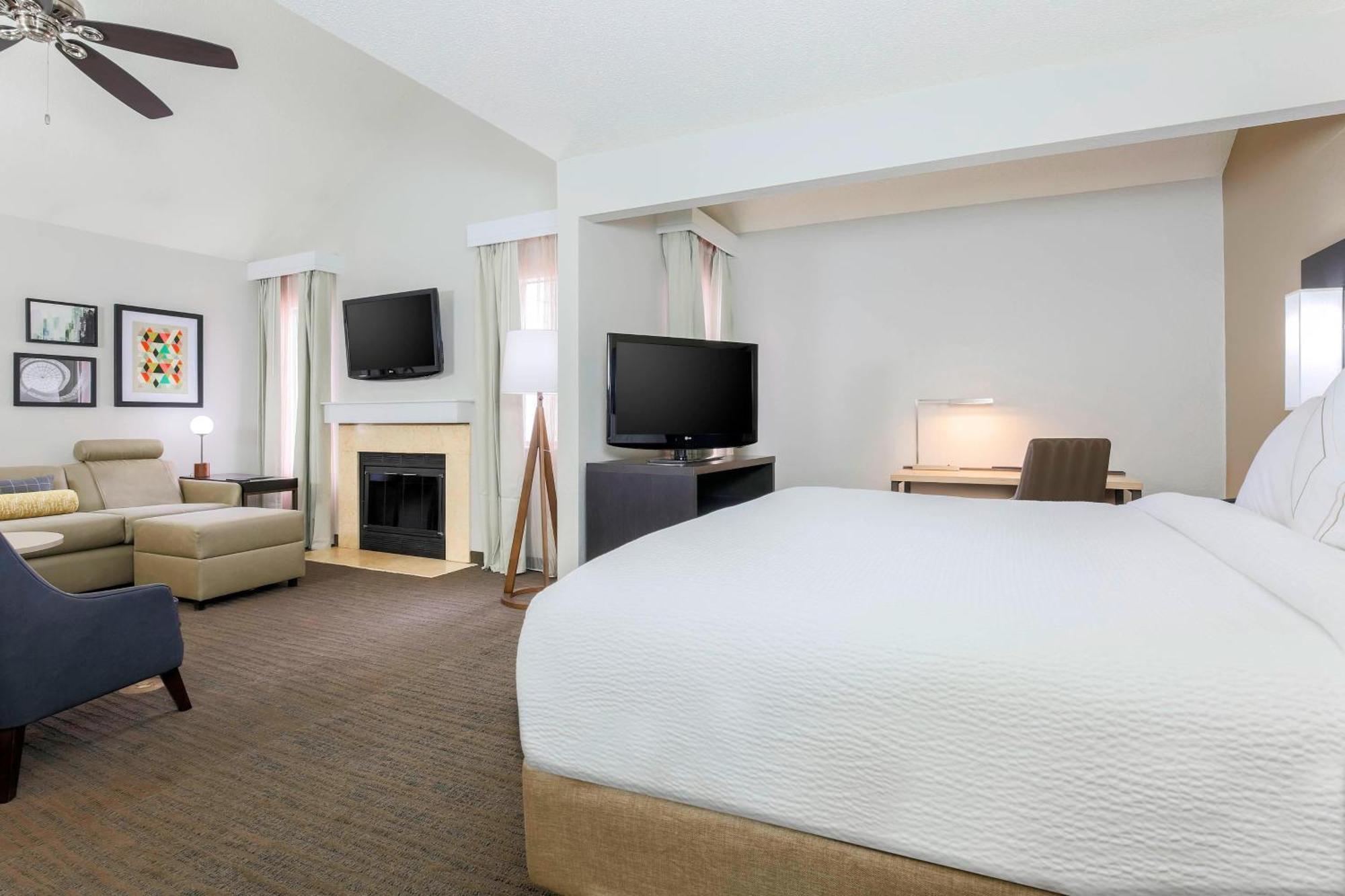 Residence Inn Boston North Shore/Данверс Экстерьер фото